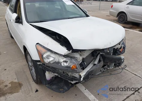 2011 Honda Accord 3.5 Ex-L из США, поврежденный, VIN 1HGCP3F80BA024238